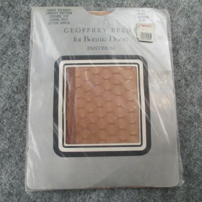 Geoffrey Beene Bonnie Doon Pantyhose Womens Medium Beige Sandal Foot Control Top